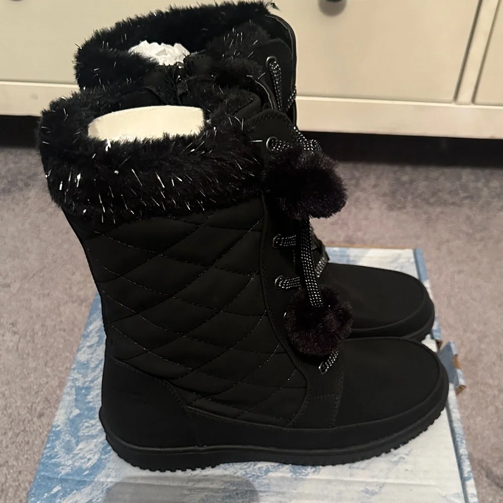 Tundra stylish black